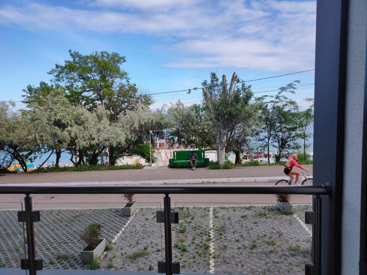 Апартаменты У Моря Magnit Первая Линия Odessa Esterno foto