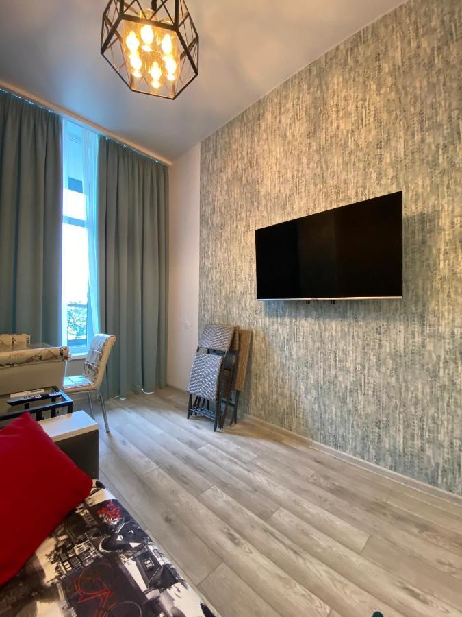 Апартаменты У Моря Magnit Первая Линия Odessa Esterno foto