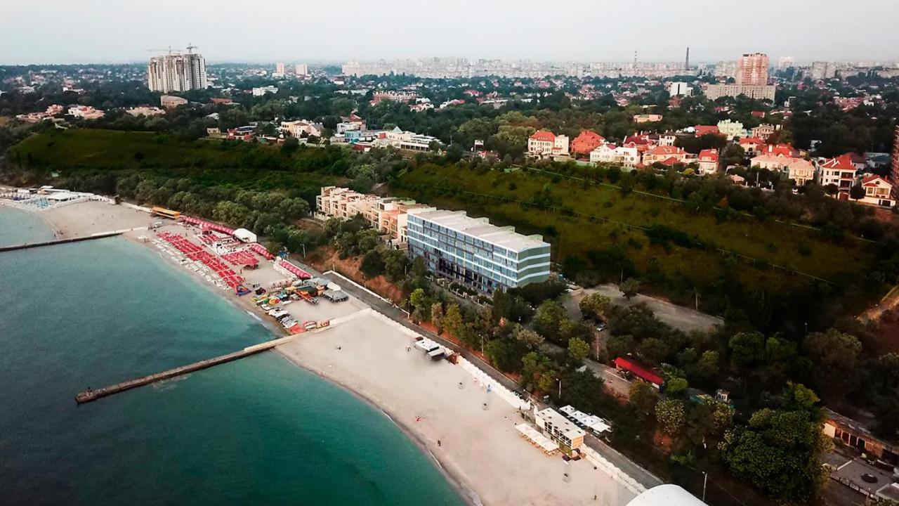 Апартаменты У Моря Magnit Первая Линия Odessa Esterno foto